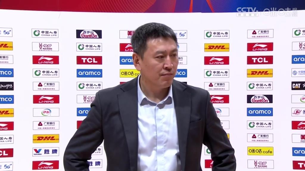 王世龍：祝賀吳前取得生涯里程碑 打北控內線出現了問題